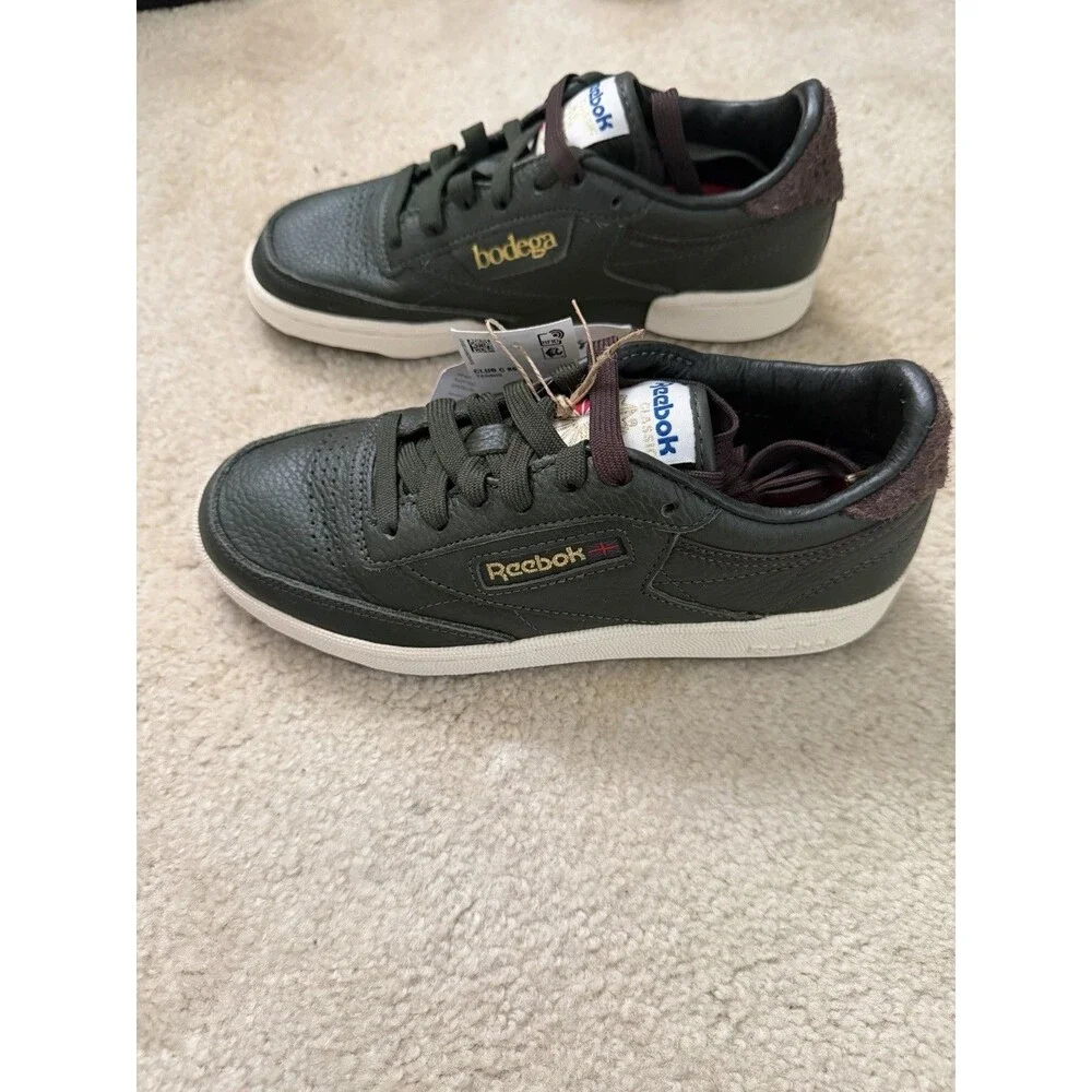 Hunter Green Reebok Bodega Sneakers Size Big Kids 4 Comes W. 2 Color Laces NWT